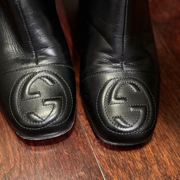 Gucci Knee High Boot with Gold Chain & Logo Detail Size 35.5 (Box NOT Included) - Picture 13 of 16